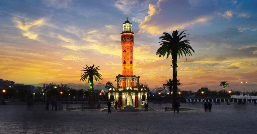 🌿 İzmir’de Yapılması, Yenilmesi ve Görülmesi Gereken 5 Deneyim